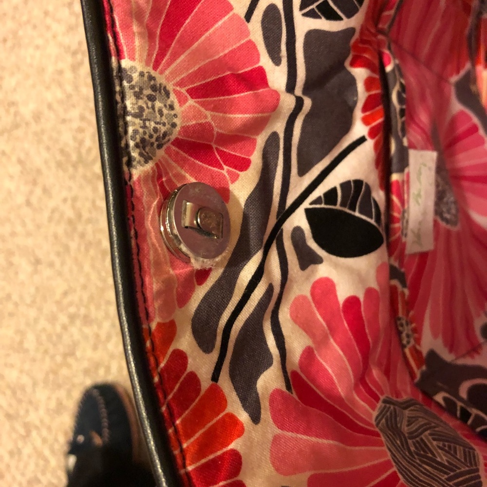 Tote - Picture 3 of 3
